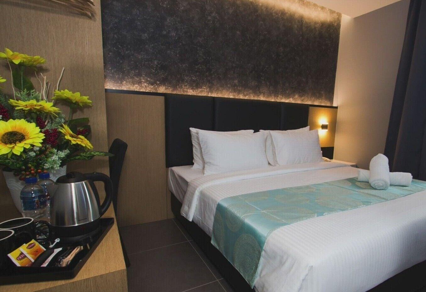 Solid Hotel