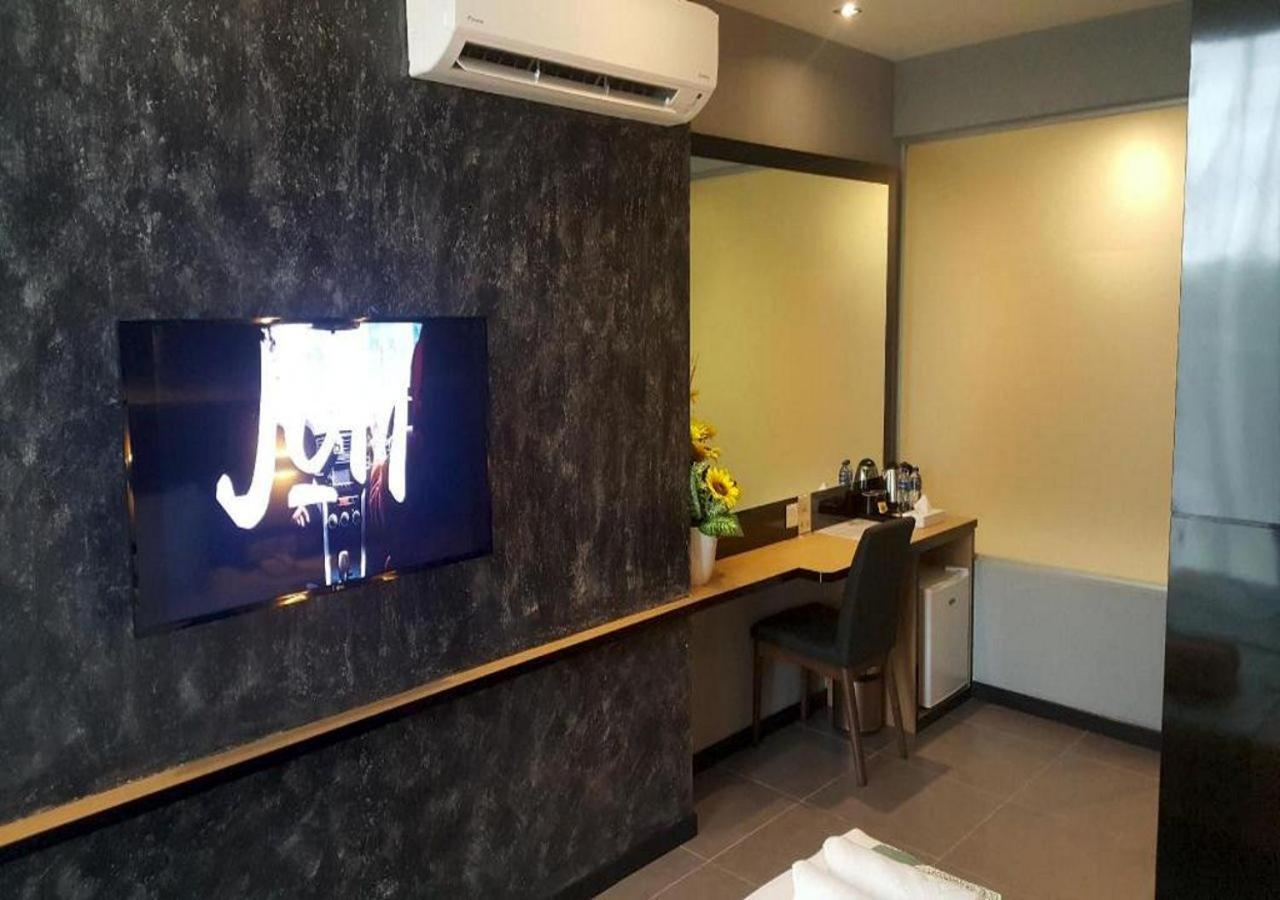 Solid Hotel 2*