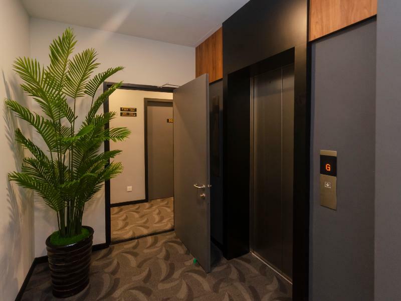 Solid Hotel 2*
