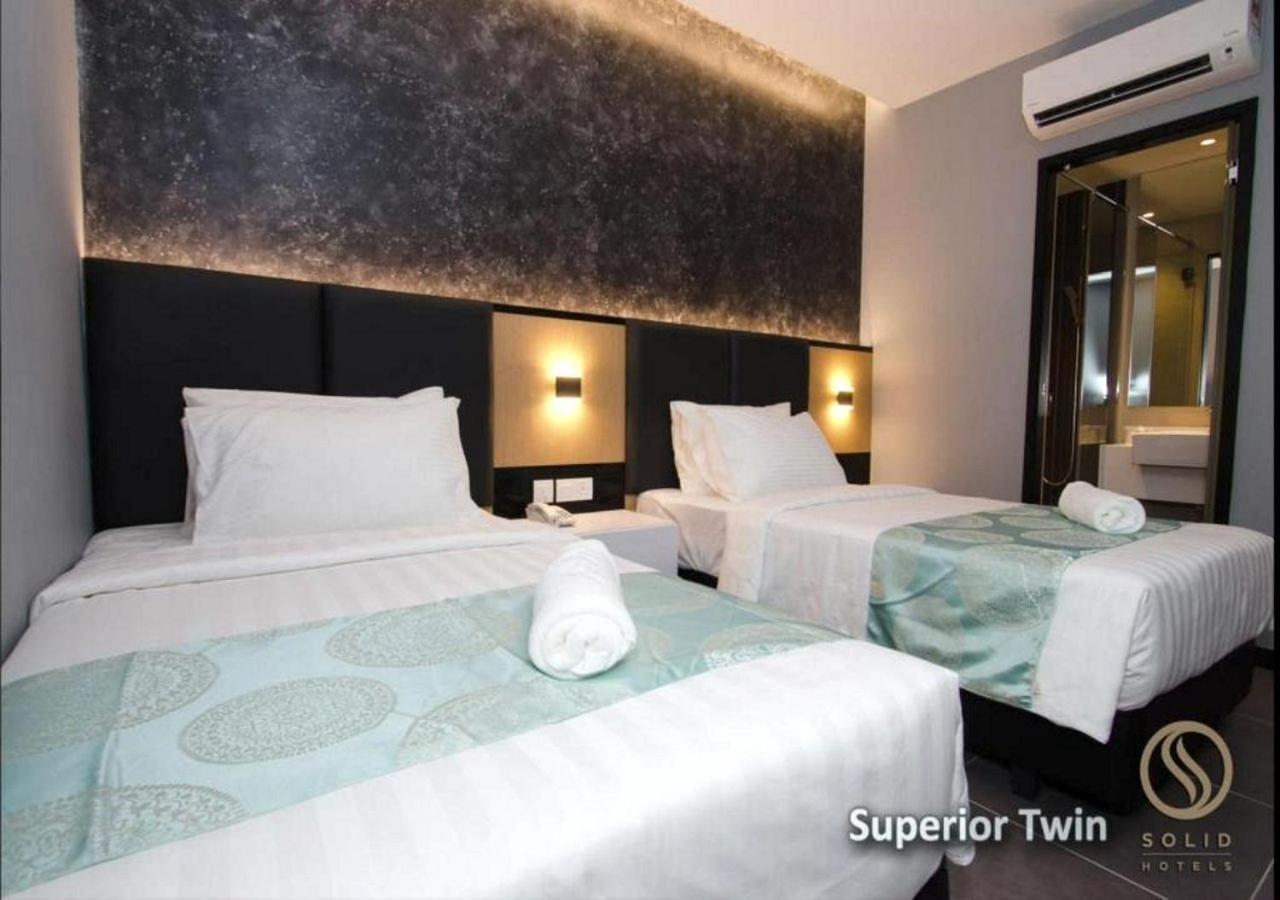 Solid Hotel 2*